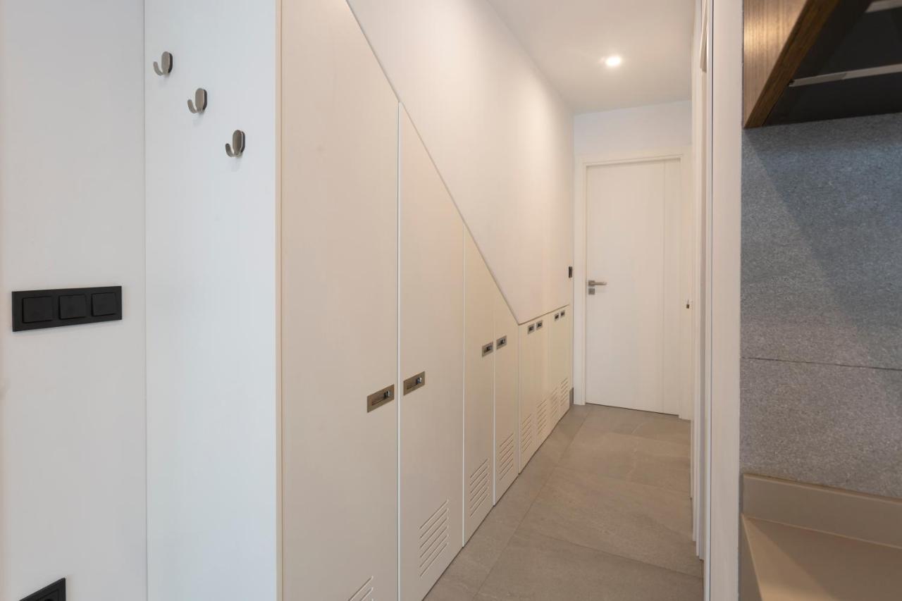 Apartamentos Bajeles Sevilla Urban Ngoại thất bức ảnh