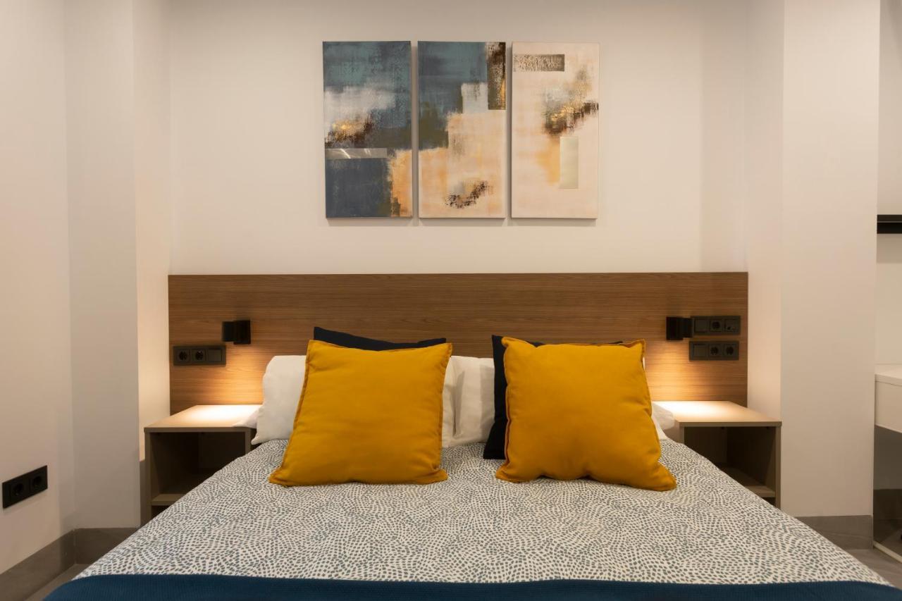 Apartamentos Bajeles Sevilla Urban Ngoại thất bức ảnh