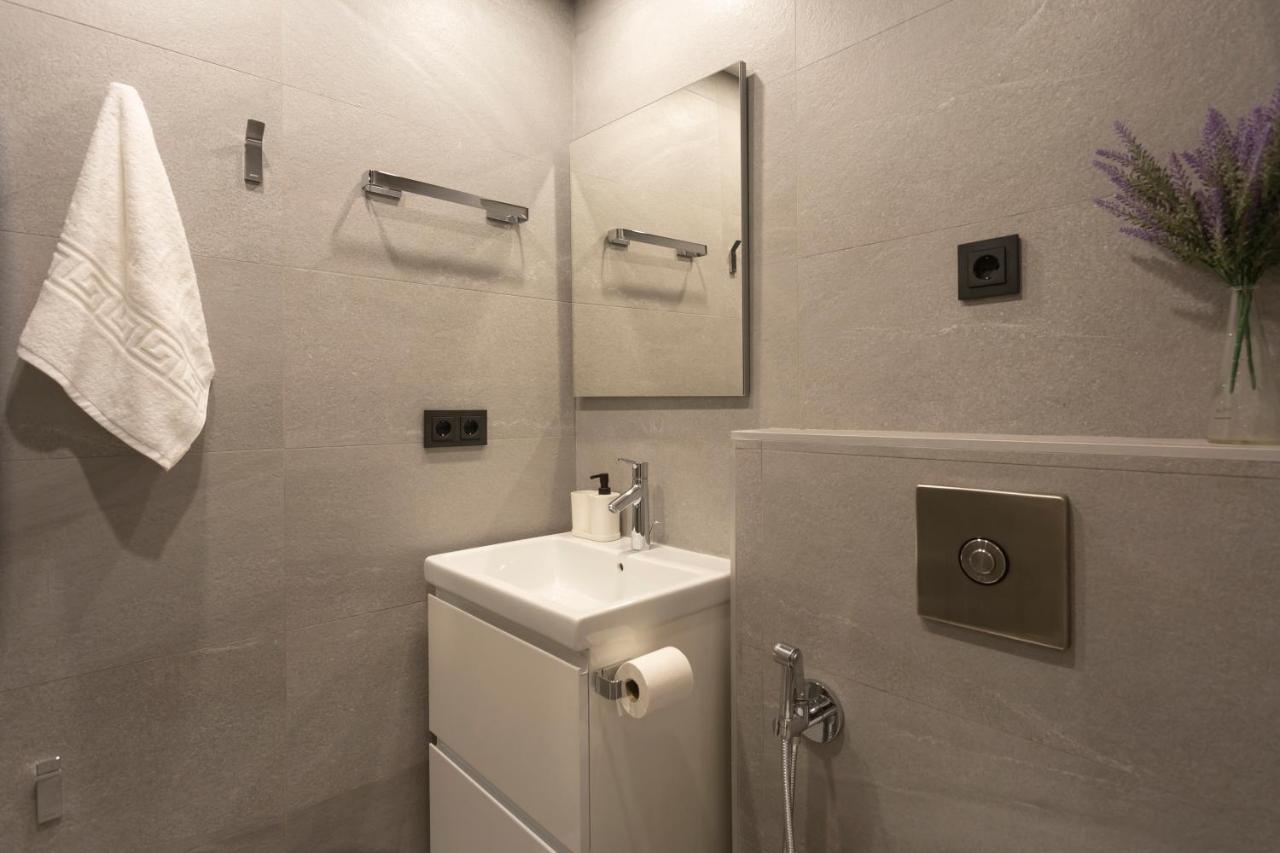 Apartamentos Bajeles Sevilla Urban Ngoại thất bức ảnh