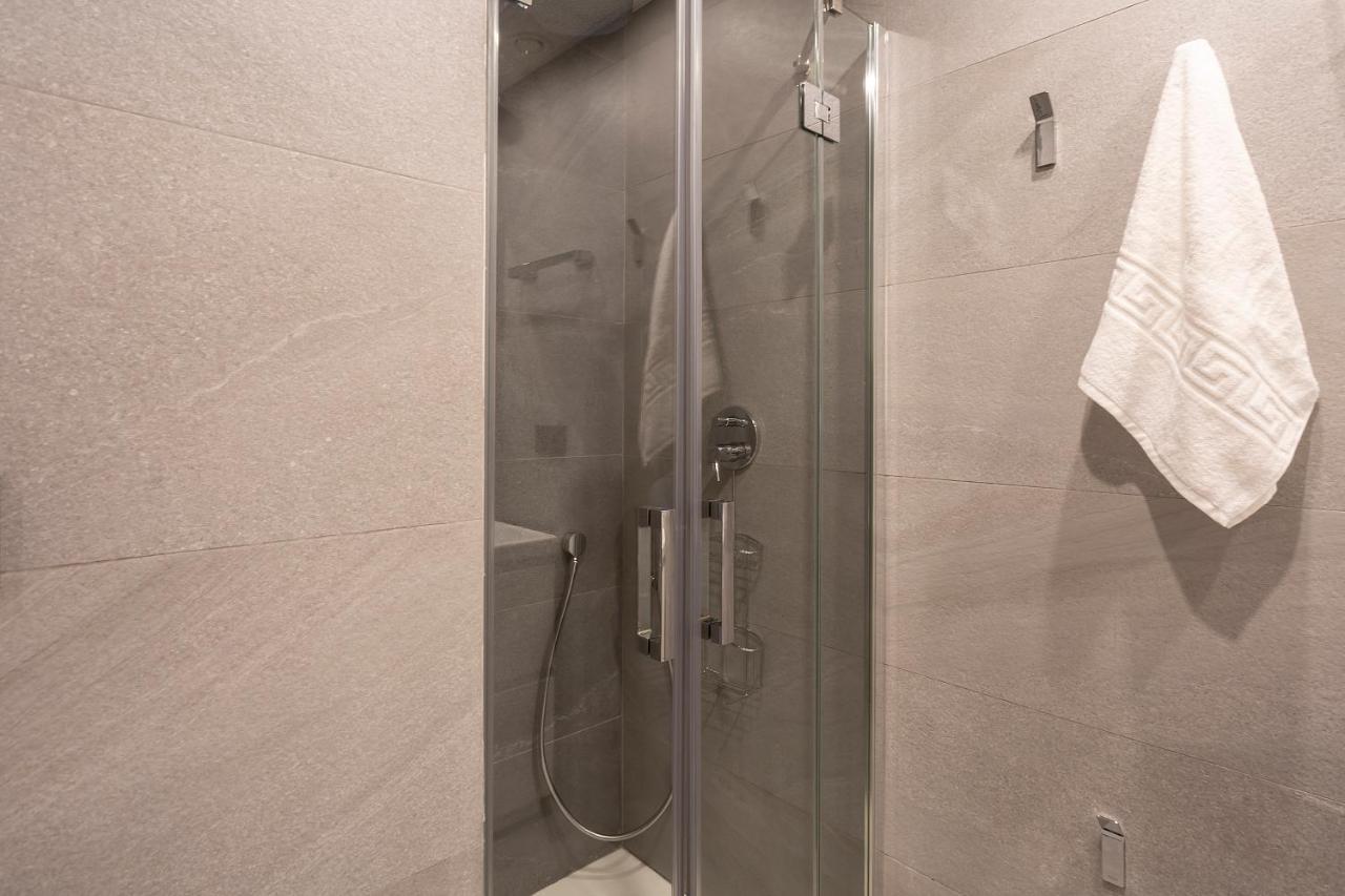 Apartamentos Bajeles Sevilla Urban Ngoại thất bức ảnh