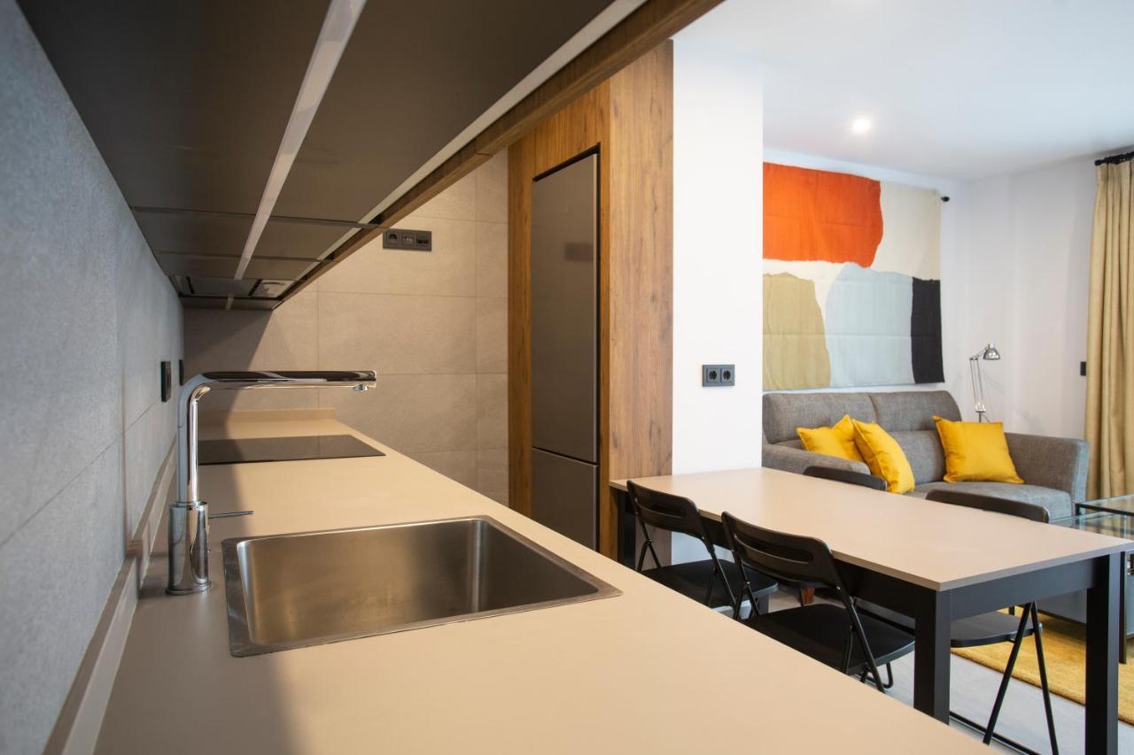 Apartamentos Bajeles Sevilla Urban Ngoại thất bức ảnh