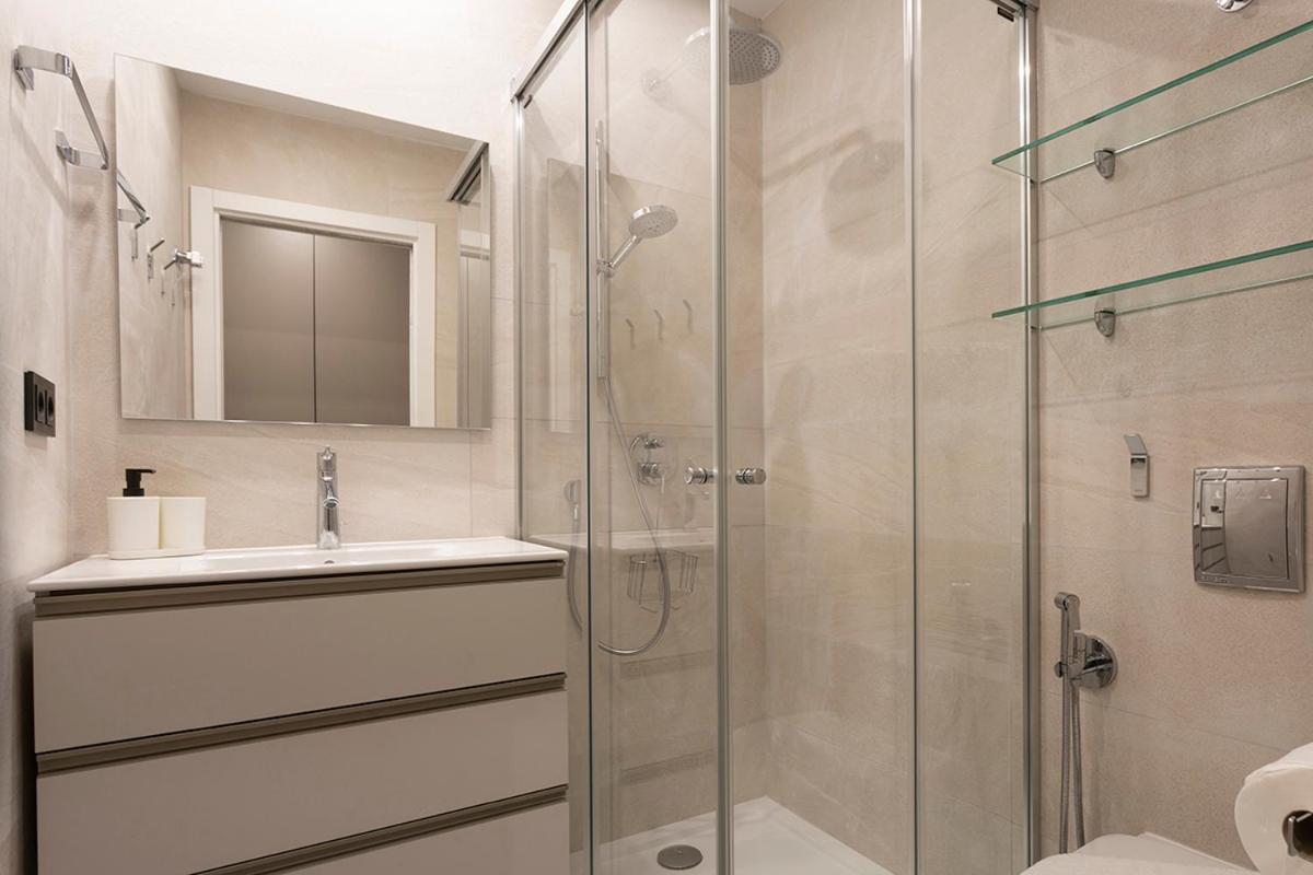 Apartamentos Bajeles Sevilla Urban Ngoại thất bức ảnh